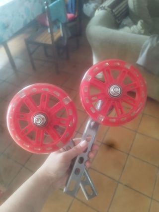 Ruedines bici infantiles c/luz