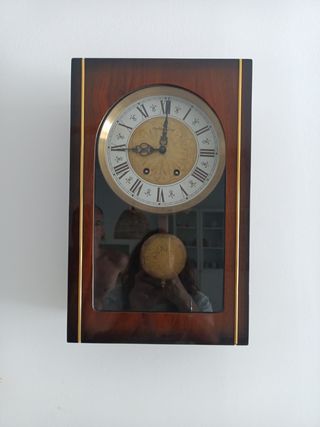 Reloj pared antiguo marca Dicenti