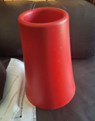 Jarrón Ikea rojo
