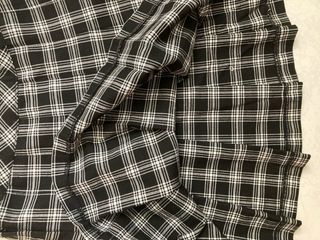 Falda colegiala H&M - negra y blanca