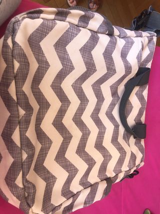Bolso bebé Skip Hop Chevron