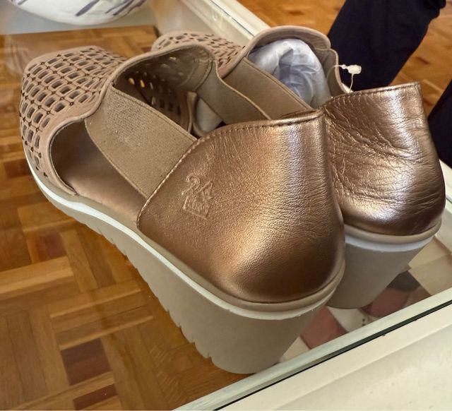 Sandalias 24 hrs beige - nuevas