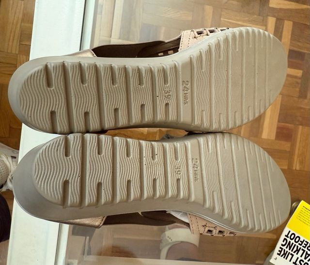 Sandalias 24 hrs beige - nuevas