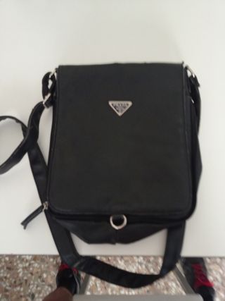 Bandolera Prada negra