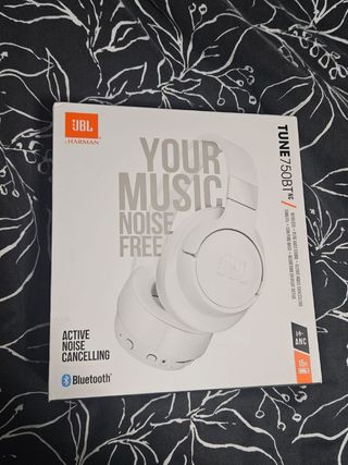 Auriculares JBL 750BTNC blancos