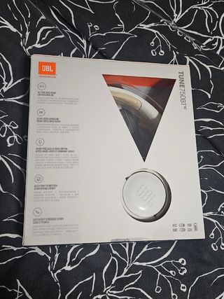 Auriculares JBL 750BTNC blancos