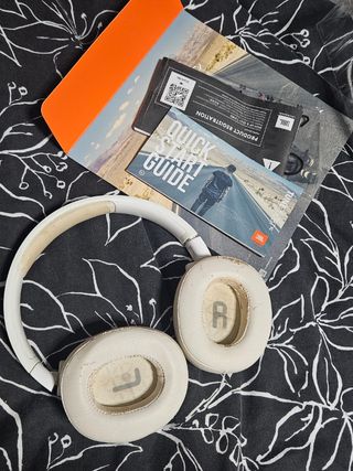 Auriculares JBL 750BTNC blancos
