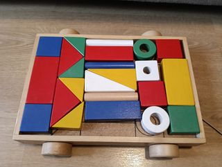Bloques madera infantiles con ruedas
