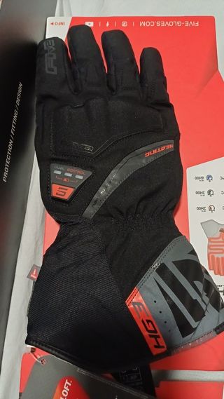 SIN ESTRENAR GUANTES CALEFACTABLES