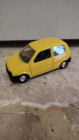 Fiat 500 Sport Bburago 1:24
