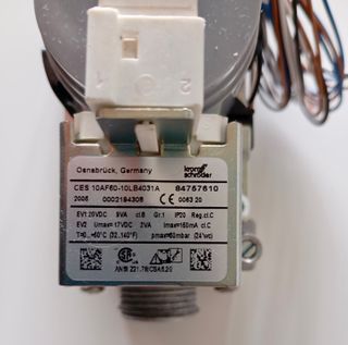 VALVULA GAS CALDERA FERROLI BLUEHELIX TECH RRT 28C