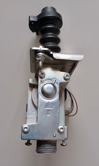 VALVULA GAS CALDERA FERROLI BLUEHELIX TECH RRT 28C