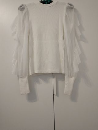 Blusa blanca - Mangas de gasa. 