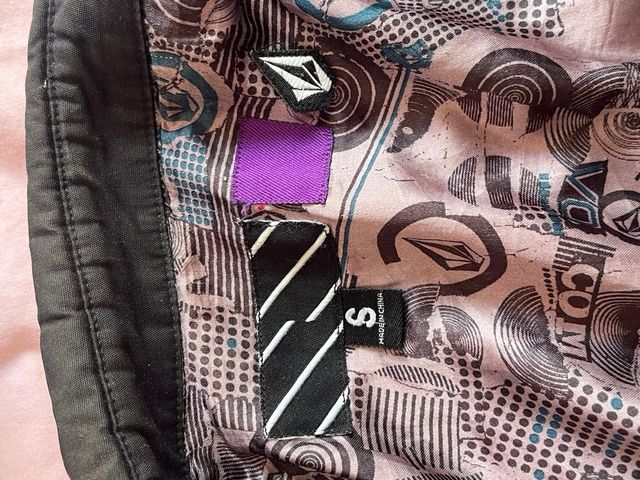 Chaqueta Volcom negra