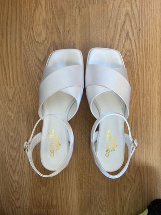 Sandalias plataforma blancas novia
