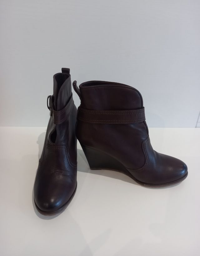 NUEVOS!!! Botines de marca Looky Cuero Marrón