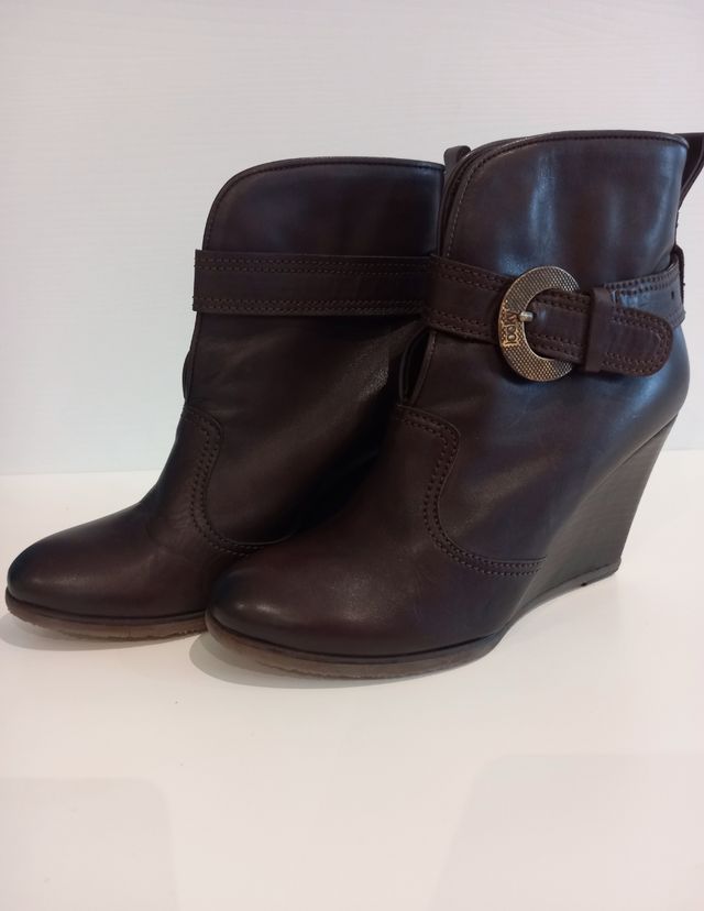NUEVOS!!! Botines de marca Looky Cuero Marrón