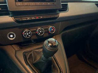Renault Kangoo PROFES. 1.5 BLUE DCI 70KW ÁBR. SÉSAMO R PROF	PROFES. 1.5 BLUE DCI 70KW ÁBR. SÉSAMO R