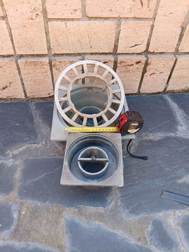 Griglia di scarico da 15 cm e altri 25 cm