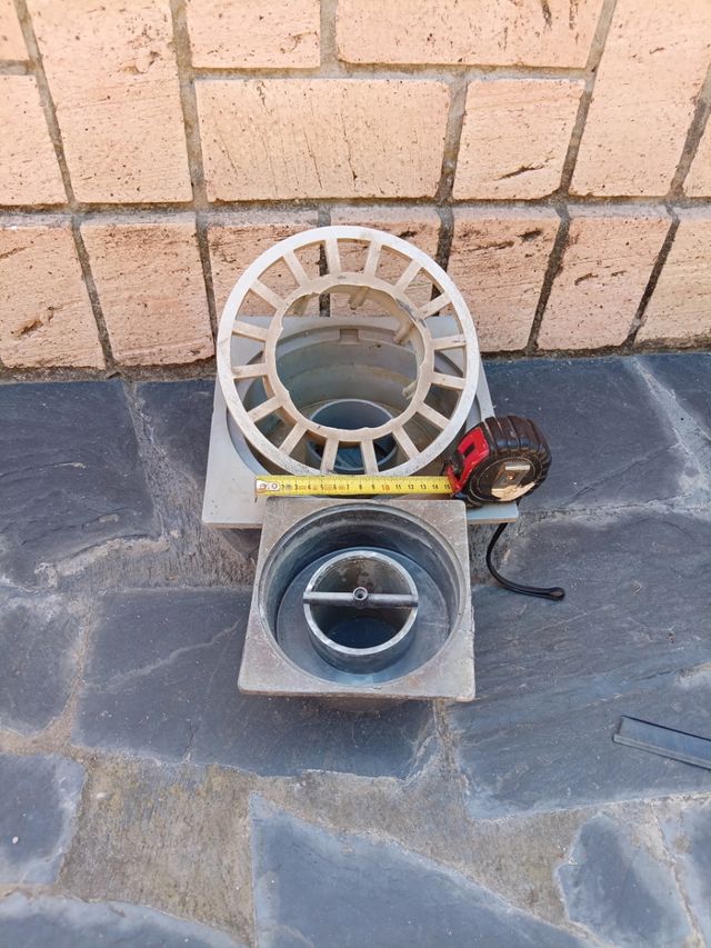 Griglia di scarico da 15 cm e altri 25 cm