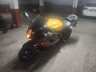 Hyosung gt 250r