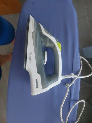 Plancha de vapor marca Selecine