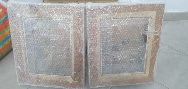 Marcos blancos rústicos de madera