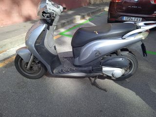 Honda PS 125i (2008) - Despiece