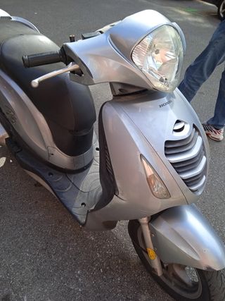 Honda PS 125i (2008) - Despiece