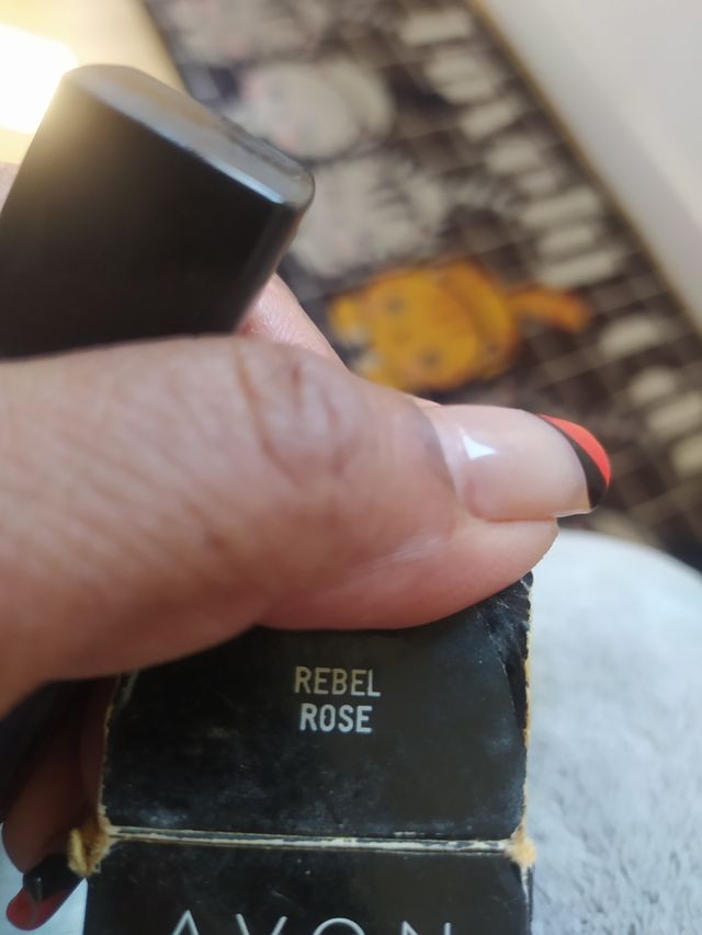 Esmalte Avon Rebel Rose - Morado