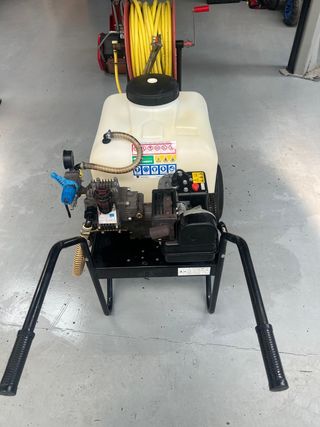 Fumigadora Kawasaki 100L