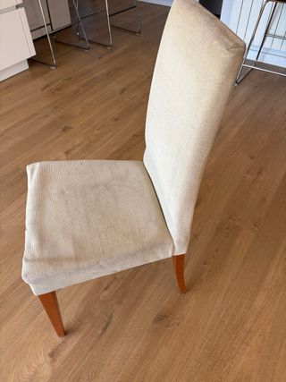 6 sillas beige a restaurar Precio unitario