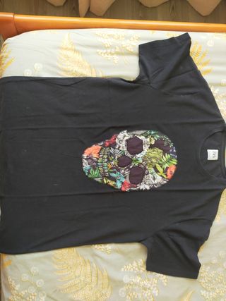 Camiseta Zara Calavera Negra