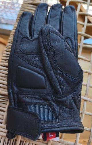 Guantes moto Cuero  Negro marca Benacus