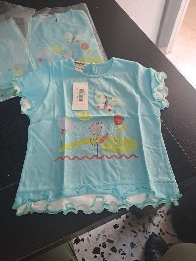 4 Camisetas niña flores mariposas precio  cada