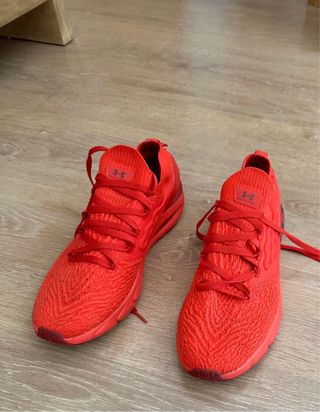 Zapatillas Under Armour rojas