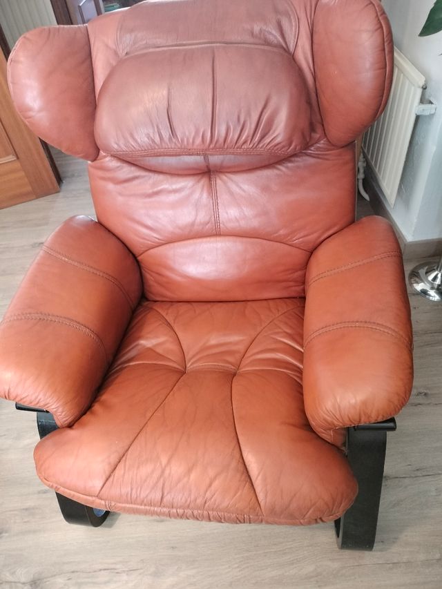 Butaca piel marrón relax