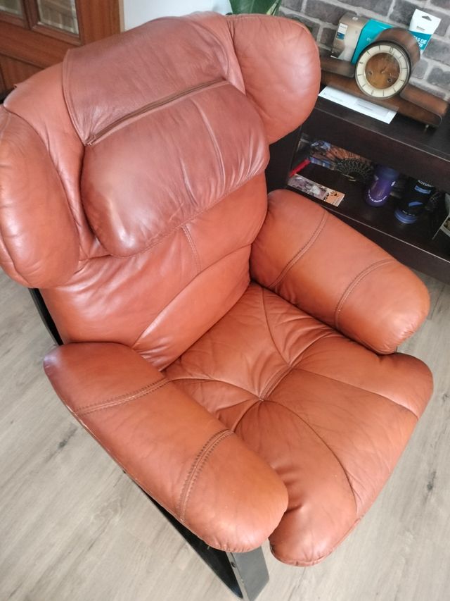 Butaca piel marrón relax