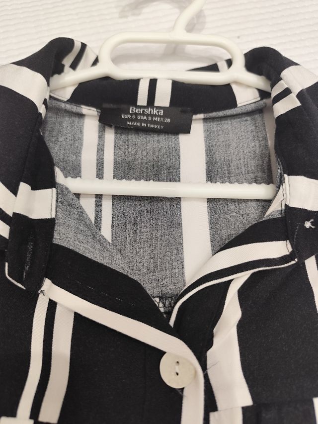 Vestido Bershka rayas blanco-negro