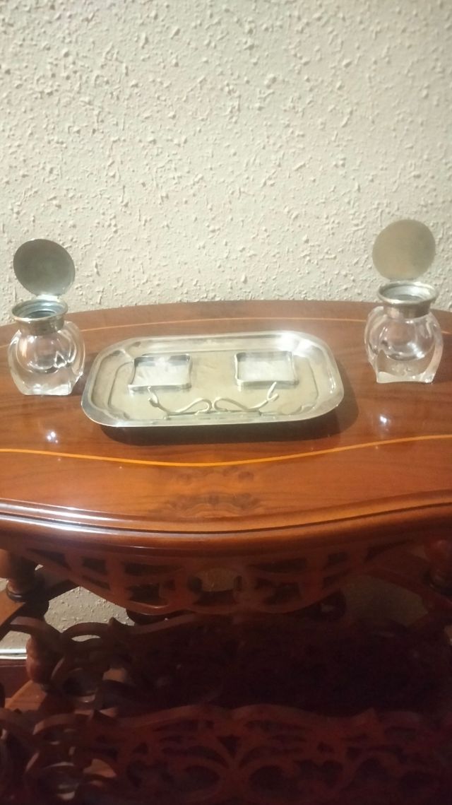 MAESTOSA SCRIVANIA A DOPPIO CALAMAIO IN CRISTALLO ARGENTATO