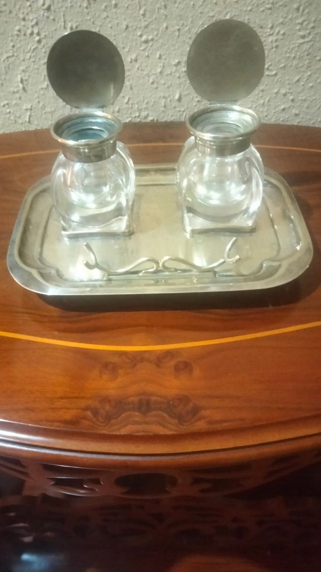 MAESTOSA SCRIVANIA A DOPPIO CALAMAIO IN CRISTALLO ARGENTATO