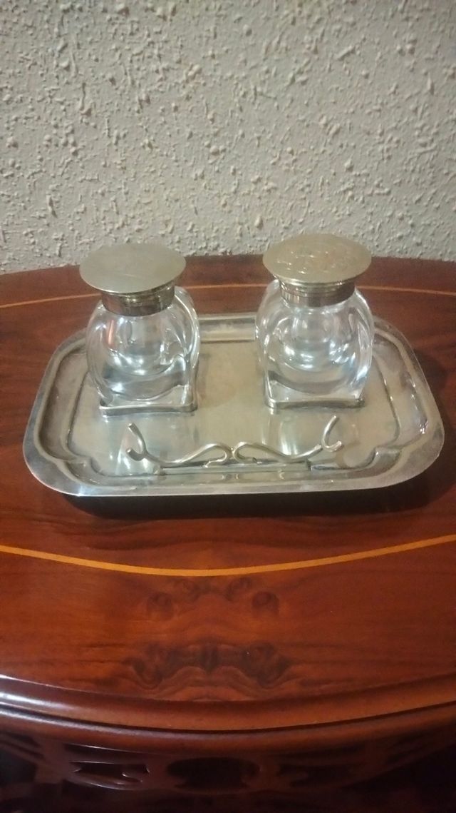 MAESTOSA SCRIVANIA A DOPPIO CALAMAIO IN CRISTALLO ARGENTATO