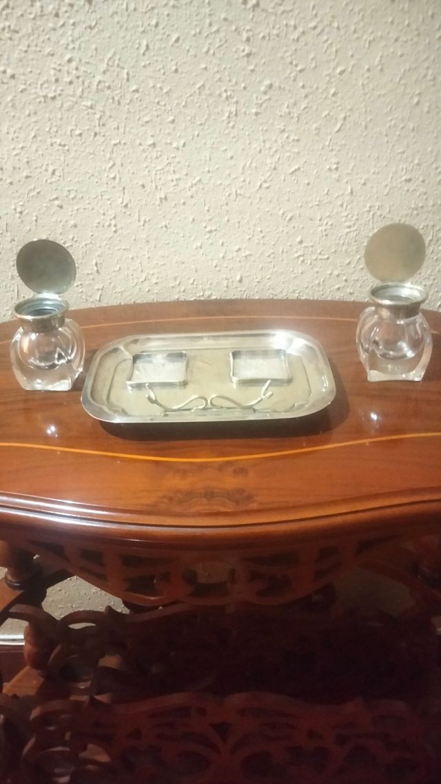 MAESTOSA SCRIVANIA A DOPPIO CALAMAIO IN CRISTALLO ARGENTATO