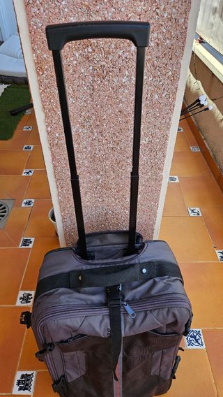 Mochila viaje ruedas y asas para llevar en espalda