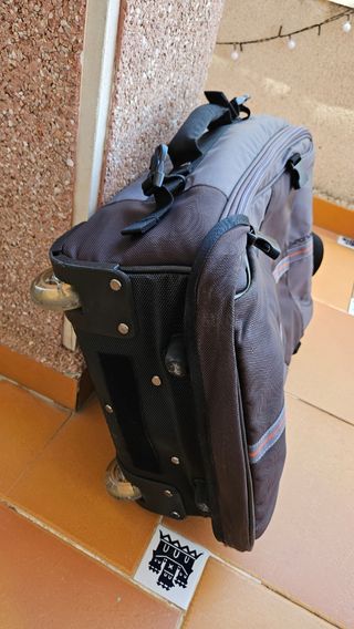 Mochila viaje ruedas y asas para llevar en espalda