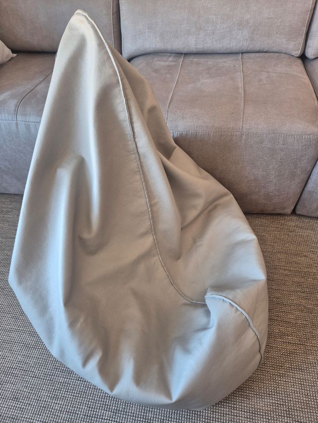 Puff pera Happers piel gris sin uso