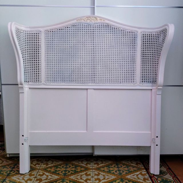 Cabeceira de vime vintage