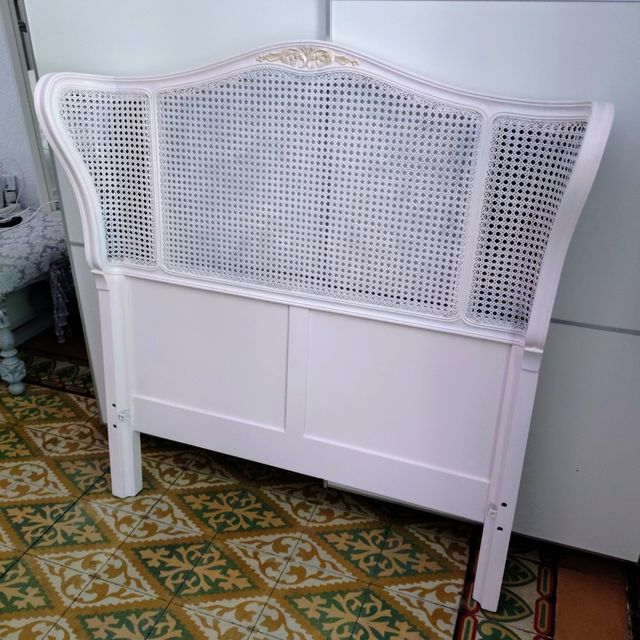 Cabeceira de vime vintage