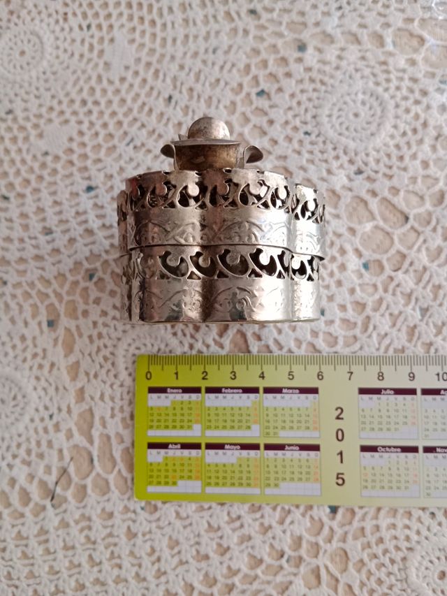 Portagioie vintage in metallo argentato.