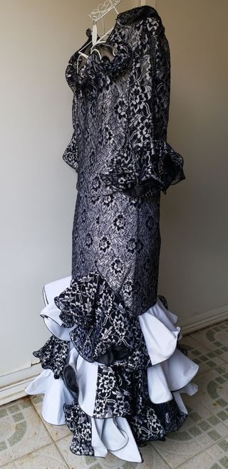 Traje Flamenca Loly Vera blanco y negro
